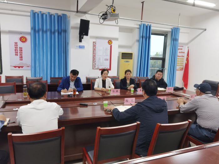 ѧУίӸнͨеרҵѧУչר